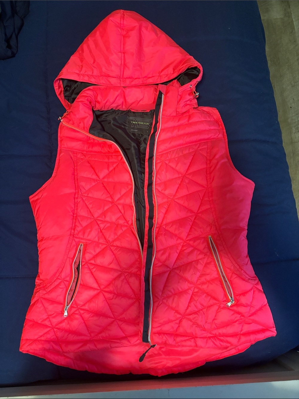 tek gear Quilted Hooded Women's Vest in Bright Pink